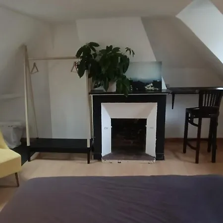Holiday home Maison Au Calme Avec Petit Parking, Un Pas De La Gare *